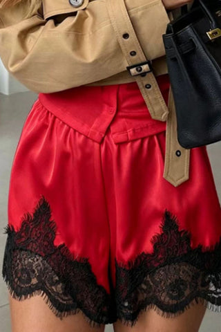 Lace Hem Elastic Waist Casual Shorts