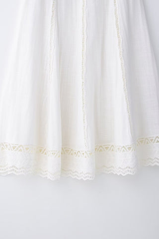 Vintage-Inspired Lace Skirt Set