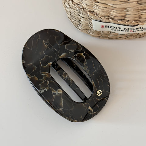 Marble Tortoiseshell Oval Snap Hair Clip