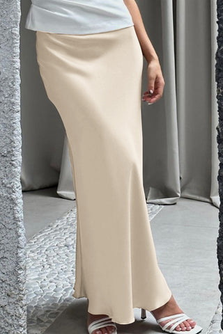 Elegant Maxi Skirt with Streamlined Design