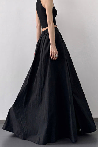 Sleek Maxi Skirt with Side Pockets