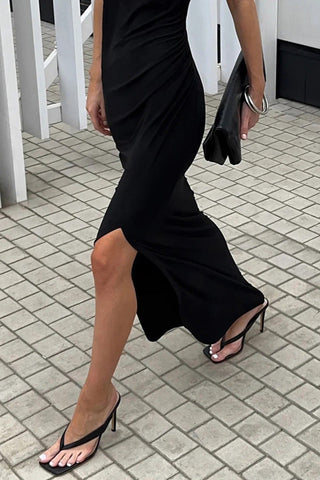 Elegant Sleeveless Long Dress