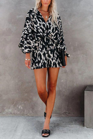 Floral V-Neck Tie-Waist Romper