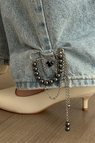 Stylish Safety Pin Brooch with Chains