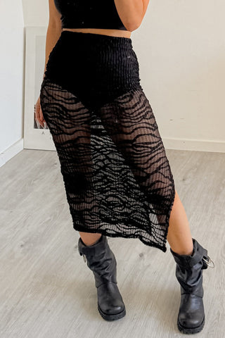 Textured Mesh Layered Casual Skirt