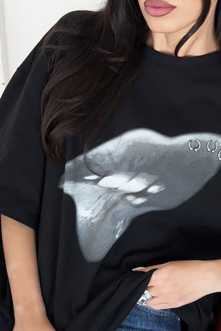 Graphic Lip Print Oversized T-Shirt