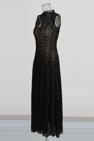 Sleeveless Lace Maxi Dress