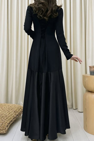 Elegant Floor-Length Evening Dress