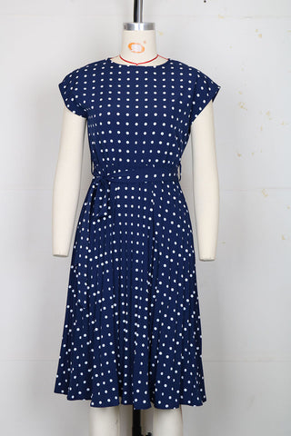 Polka Dot Tie-Waist Casual Dress