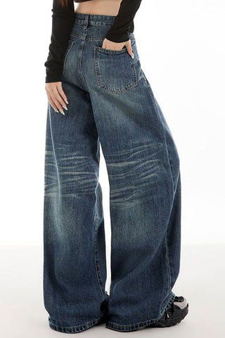 Relaxed Wide-Leg Jeans