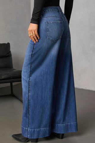 Wide-Leg Straight Jeans for Effortless Style