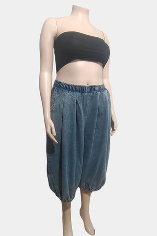 Wide-Leg Denim Capri Pants
