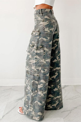 Camouflage Cargo Straight Jeans