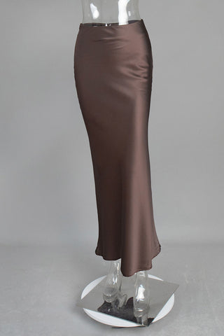 Elegant Maxi Skirt with Sleek Design