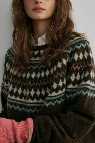 Stylish Graphic Pattern Sweater