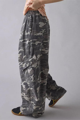 Relaxed Fit Camo Cargo Pants