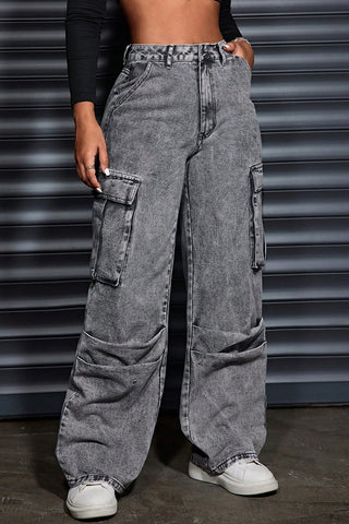 Cargo Pocket Wide Leg Jeans