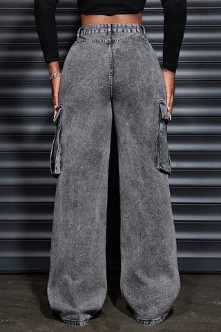 Cargo Pocket Wide Leg Jeans