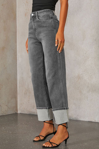 Chic Straight-Leg Jeans with Rolled Cuffs