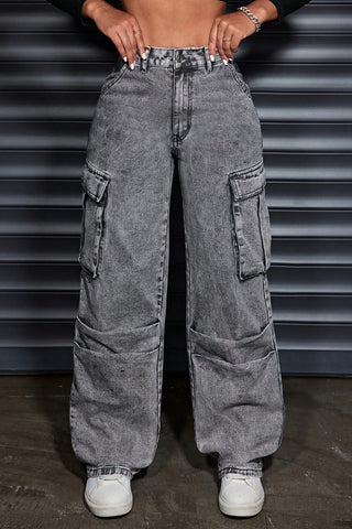 Cargo Pocket Wide Leg Jeans