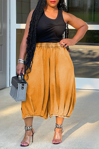 Wide-Leg Denim Capri Pants