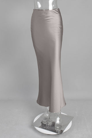 Elegant Maxi Skirt with Sleek Design