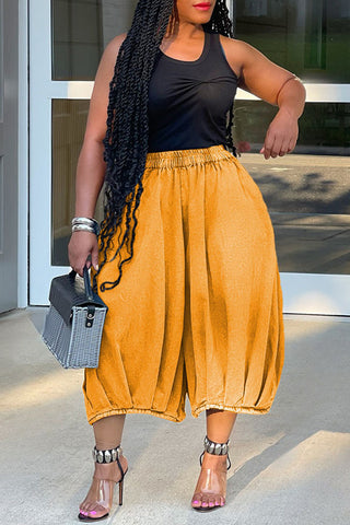 Wide-Leg Denim Capri Pants