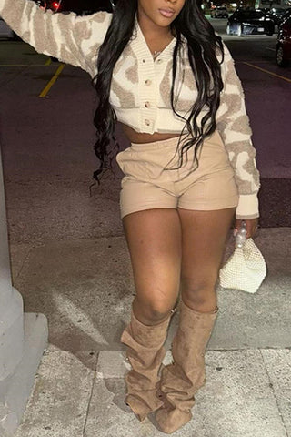 Buttoned Knit Cardigan with Artistic Pattern