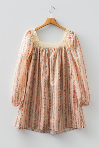 Vintage-Style Dress with Bow Detail
