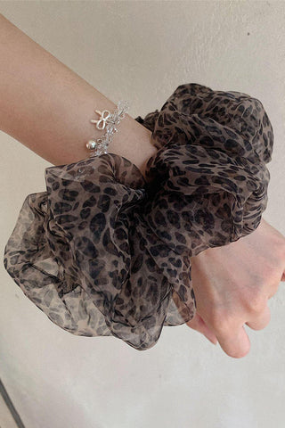 Elegant Patterned Hair Accessory
