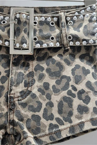 Studded Belt Casual Shorts