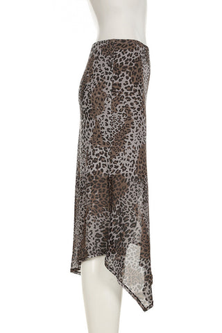 Asymmetric Hem Leopard Skirt