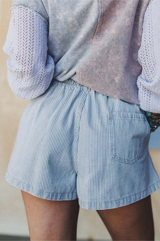 Drawstring Elastic Waist Casual Shorts