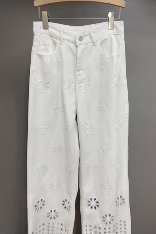 Eyelet Embellished Straight Jeans