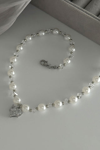 Elegant Beaded Necklace