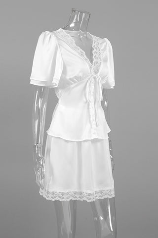 Elegant Lace Detailed Skirt Set