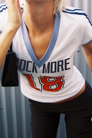 Graphic V-Neck Cropped T-Shirt