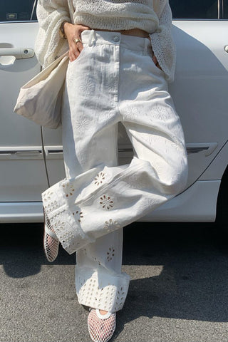 Eyelet Embellished Straight Jeans