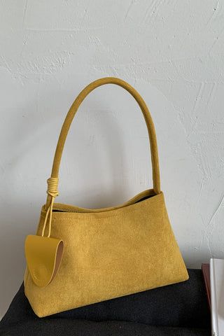 Classic Shoulder Bag with Sleek Design