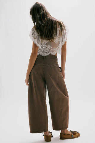 High-Waist Wide-Leg Baggy Jeans