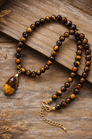 Faceted Teardrop Pendant Beaded Necklace