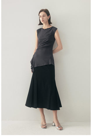 Elegant Ruched Sleeveless Top with Ruffled Detail