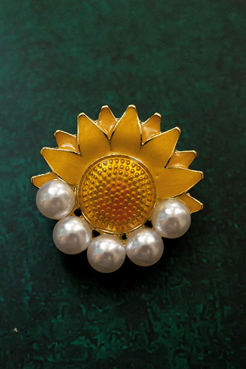 Nature-Inspired Decorative Brooch