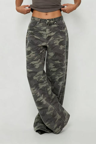 Camouflage Print Wide-Leg Straight Jeans