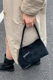 Classic Shoulder Bag with Sleek Design