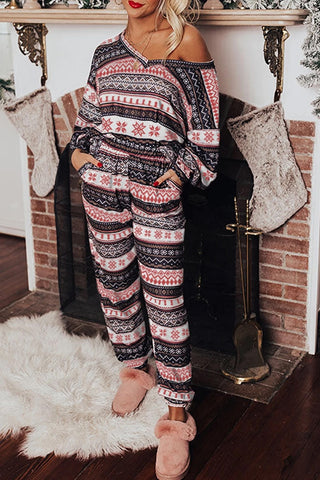 Retro Christmas Pullover & Lounge Pant Set