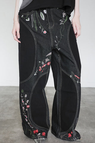 Floral Detail Wide-Leg Jeans