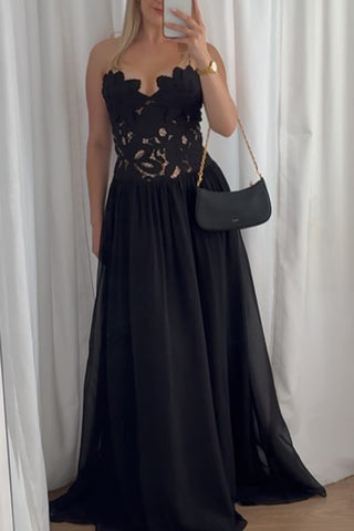 Elegant Lace Evening Gown