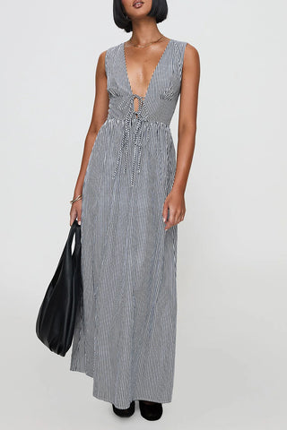 Sleeveless Tie-Front Maxi Dress