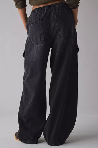 Cargo Pocket Wide Leg Jeans